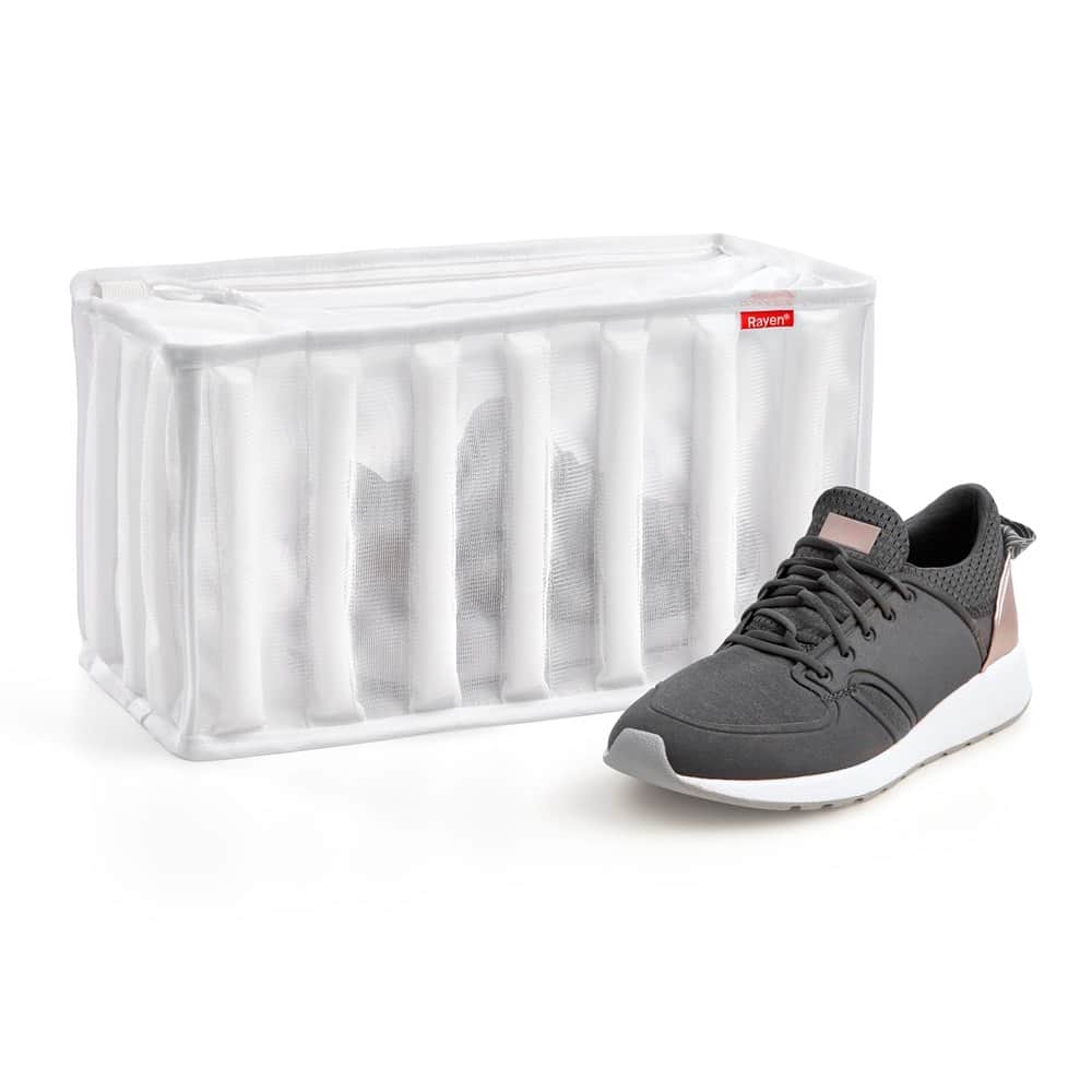 מתקן מיוחד לכביסת נעלים במכונת הכביסה