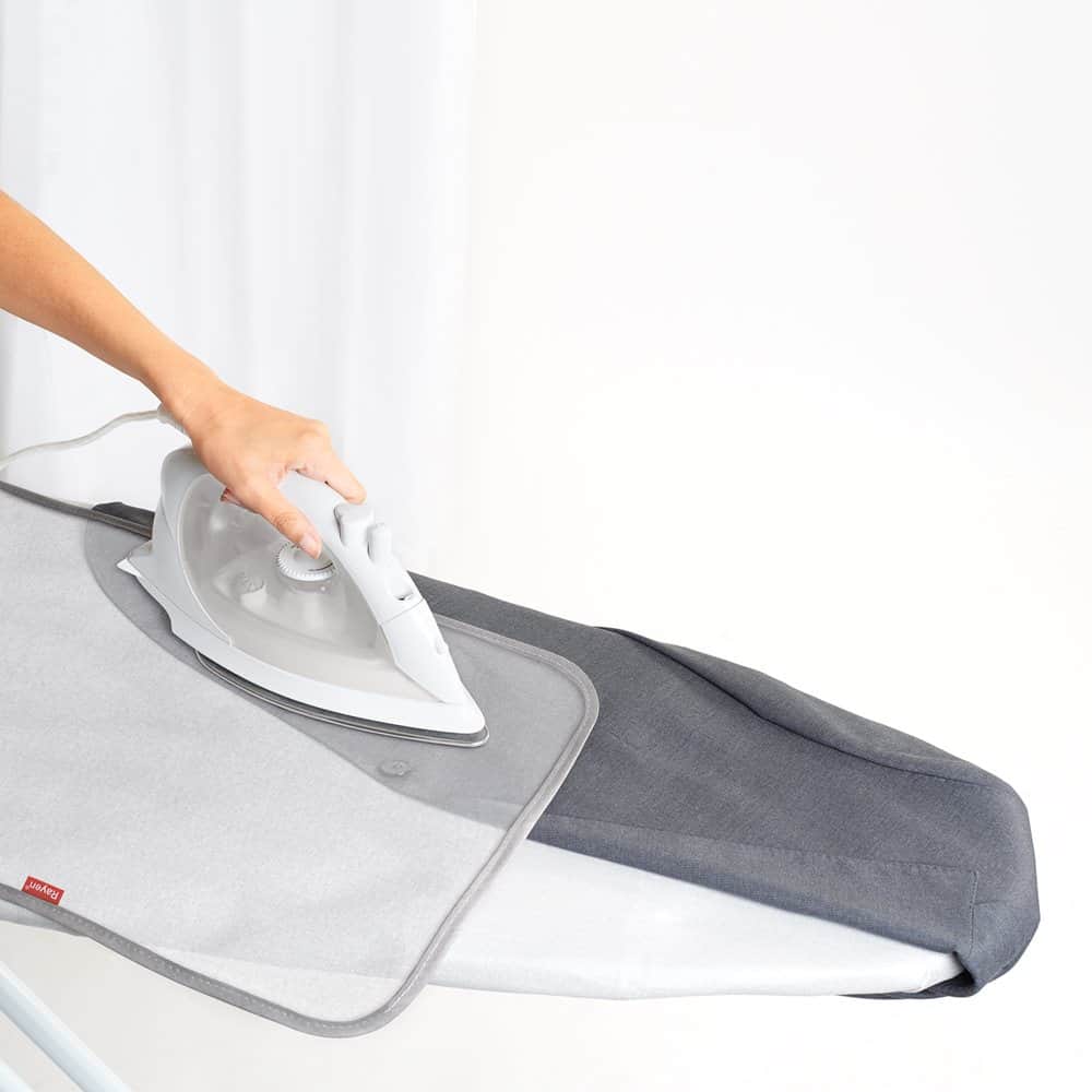 משטח מיוחד להגנה על הבגד בעת גיהוץ