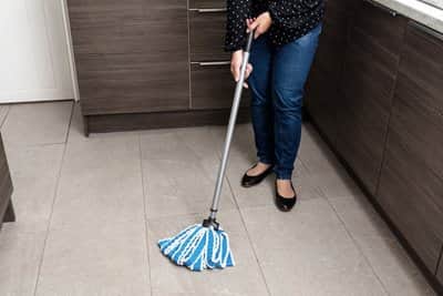 513189 - Mega Mop 2020 - Tele Handle - Metallic & Graphite 02